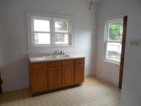 840 S 7th Ave, Kankakee, IL 60901 photo 8