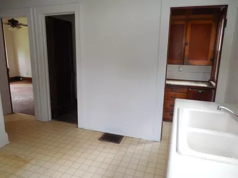 840 S 7th Ave, Kankakee, IL 60901 photo 9