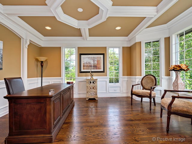 815 W Elm St, Wheaton, IL 60189 photo 3