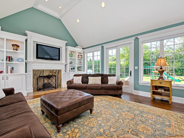 815 W Elm St, Wheaton, IL 60189 photo 13