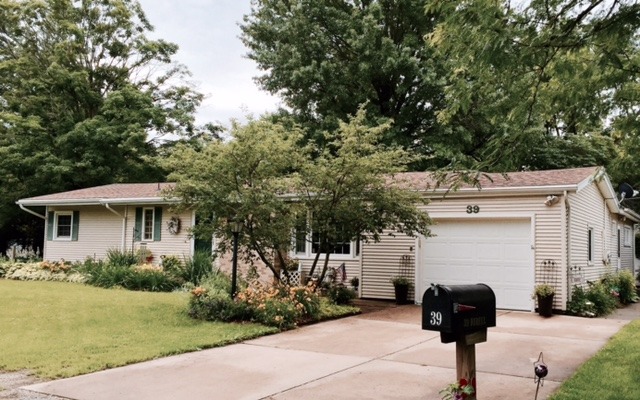 39 Durell Dr, Kankakee, IL 60901 photo 1
