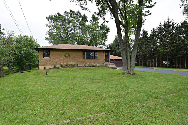4 N355 Walter Rd, Addison, IL 60101 photo 1
