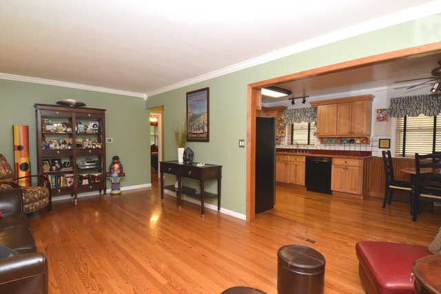 4 N355 Walter Rd, Addison, IL 60101 photo 4