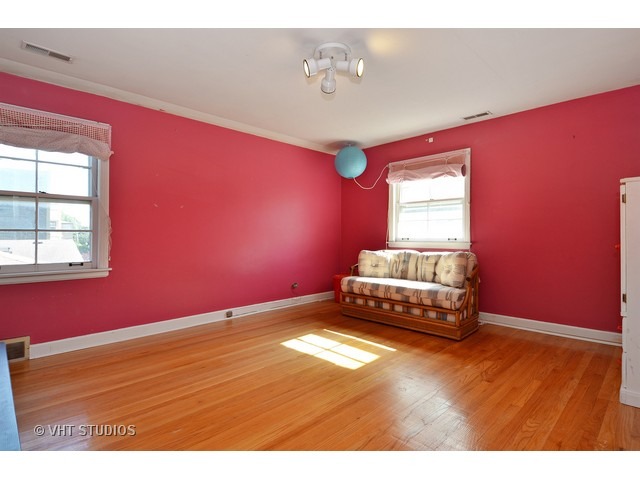9233 Ewing Ave, Evanston, IL 60203 photo 12