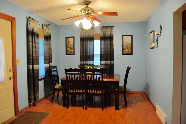 190 S Lyle Ave, Elgin, IL 60123 photo 3
