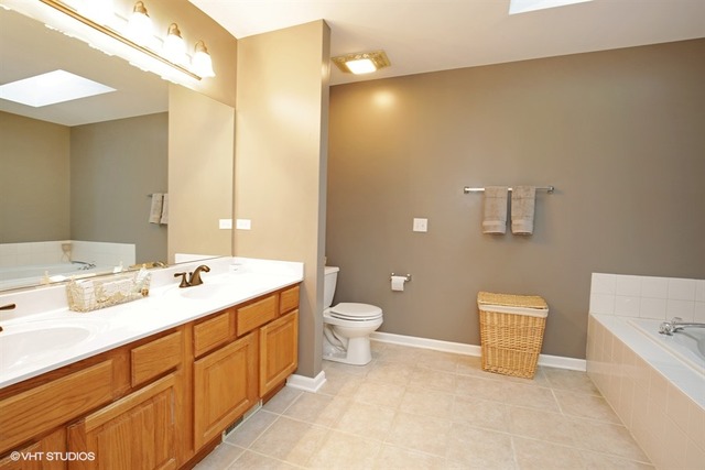 1610 Cambria Ln, Algonquin, IL 60102 photo 11