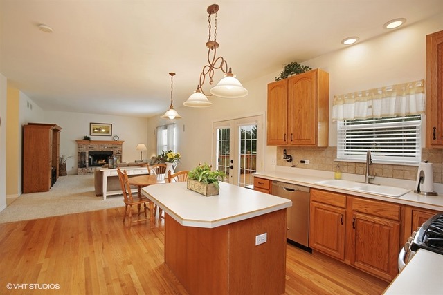 1610 Cambria Ln, Algonquin, IL 60102 photo 4