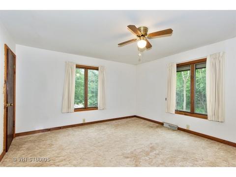 2154 Bell Rd, Minooka, IL 60447 photo 6