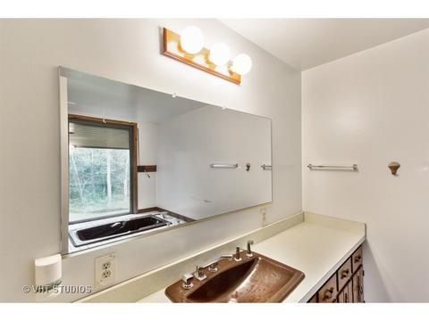 2154 Bell Rd, Minooka, IL 60447 photo 8