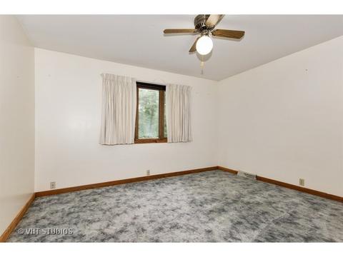 2154 Bell Rd, Minooka, IL 60447 photo 7