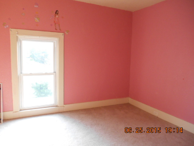 506 S Walnut St, Wenona, IL 61377 photo 10