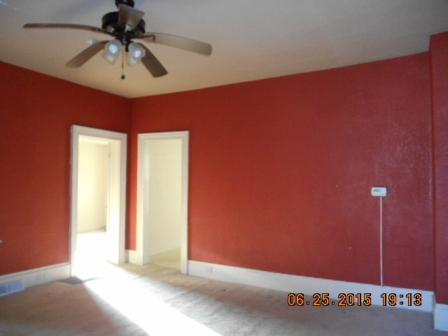 506 S Walnut St, Wenona, IL 61377 photo 5