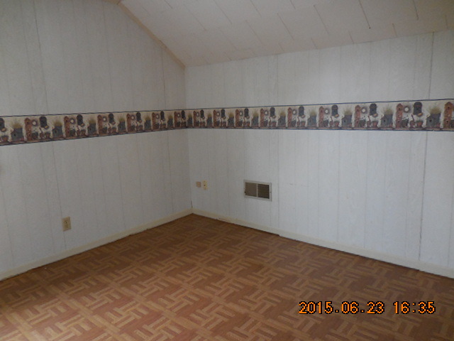 422 S Pine St, Buda, IL 61314 photo 7