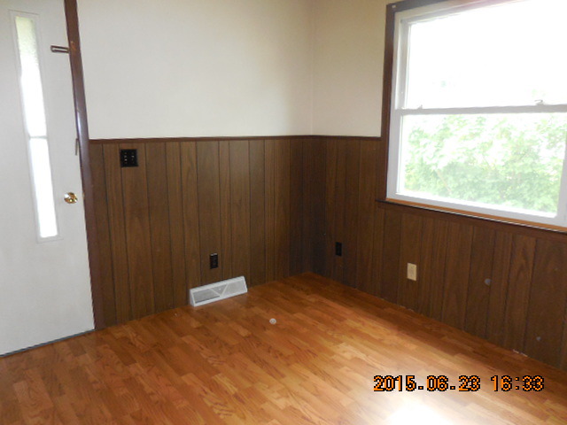 422 S Pine St, Buda, IL 61314 photo 5
