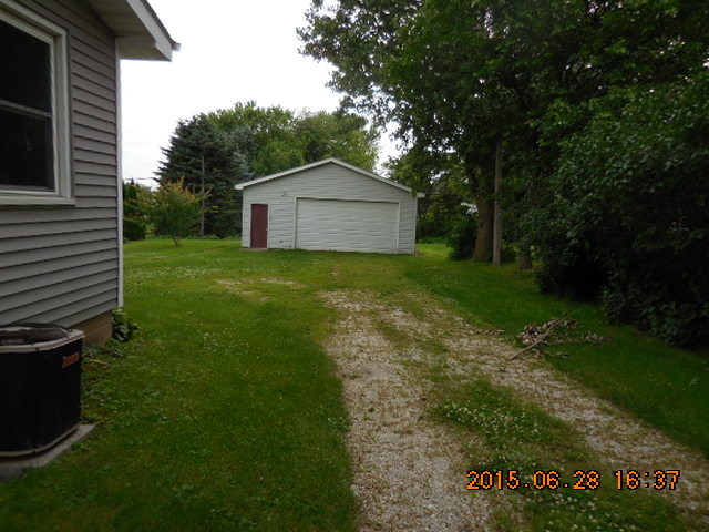 422 S Pine St, Buda, IL 61314 photo 14
