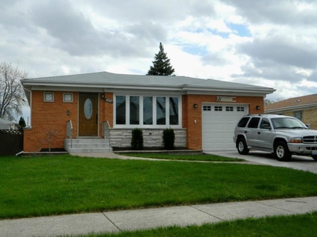 8317 W Park Ave, Niles, IL 60714 photo 1