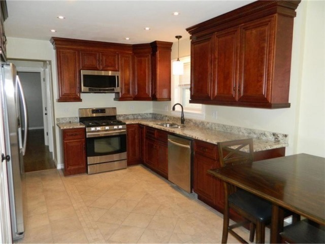 8317 W Park Ave, Niles, IL 60714 photo 5