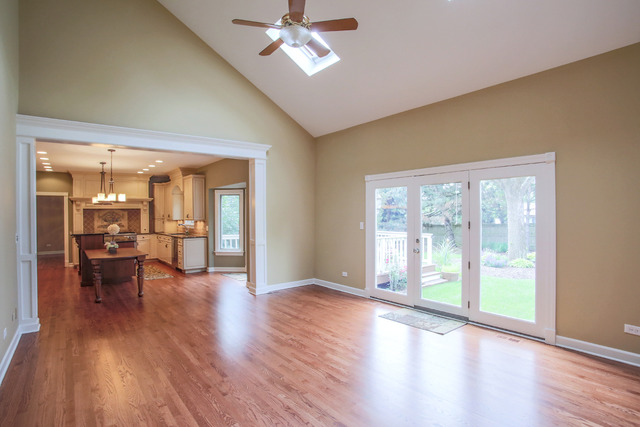 1100 Gallant Ct, Wheaton, IL 60187 photo 5