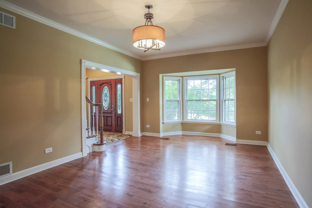 1100 Gallant Ct, Wheaton, IL 60187 photo 9