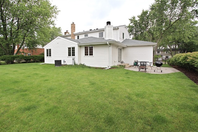 1435 Hackberry Rd, Deerfield, IL 60015 photo 9