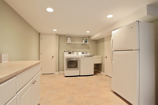 1435 Hackberry Rd, Deerfield, IL 60015 photo 8