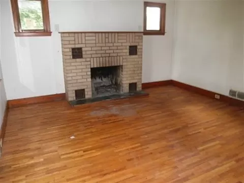 445 5th Ave, Ottawa, IL 61350 photo 2