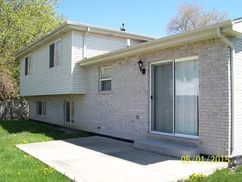 15340 Willow Ln, Markham, IL 60428 photo 5