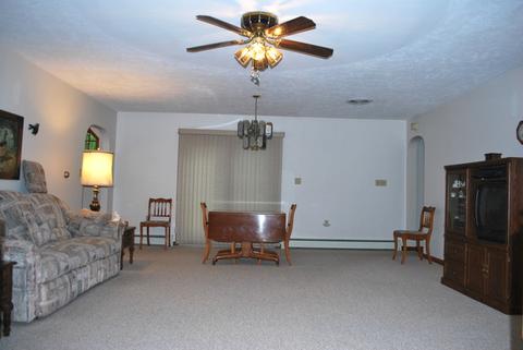 202 S Pine St, Gardner, IL 60424 photo 10