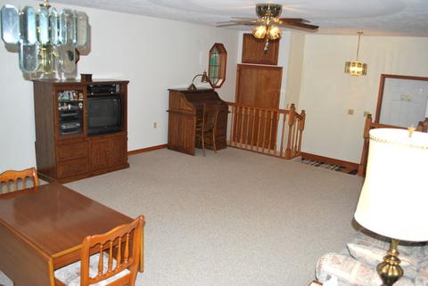 202 S Pine St, Gardner, IL 60424 photo 9