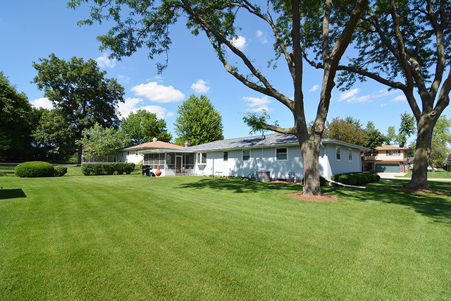 862 Chippewa Dr, Elgin, IL 60120 photo 22