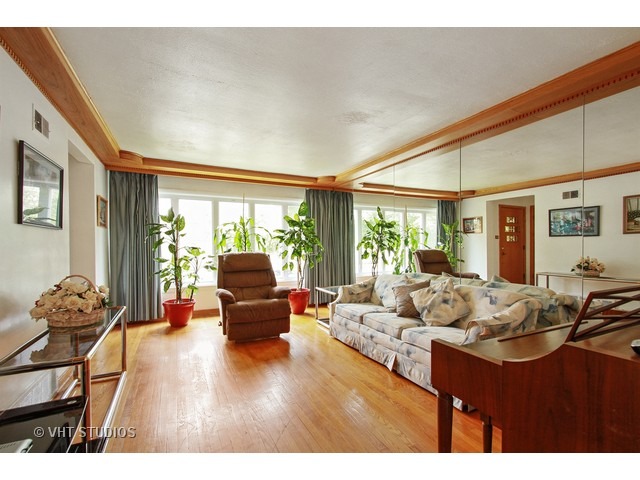 1355 E 90th St, Chicago, IL 60619 photo 2