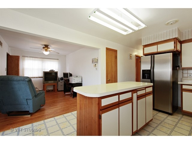 1355 E 90th St, Chicago, IL 60619 photo 7