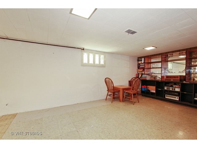 1355 E 90th St, Chicago, IL 60619 photo 9