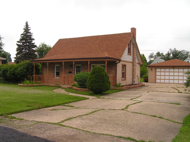 2225 Ruby St, Melrose Park, IL 60164 photo 2