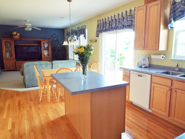 2922 Lundquist Dr, Aurora, IL 60503 photo 12