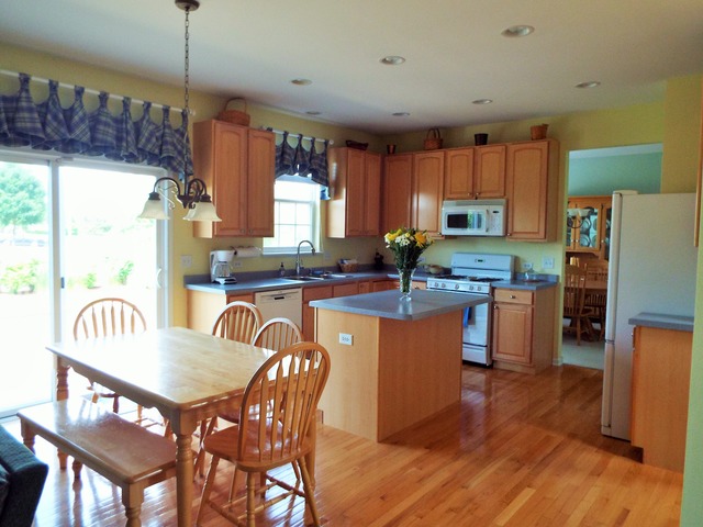2922 Lundquist Dr, Aurora, IL 60503 photo 11