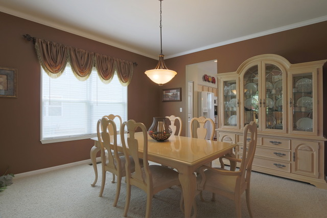 2529 Biltmore Cir, Aurora, IL 60503 photo 12