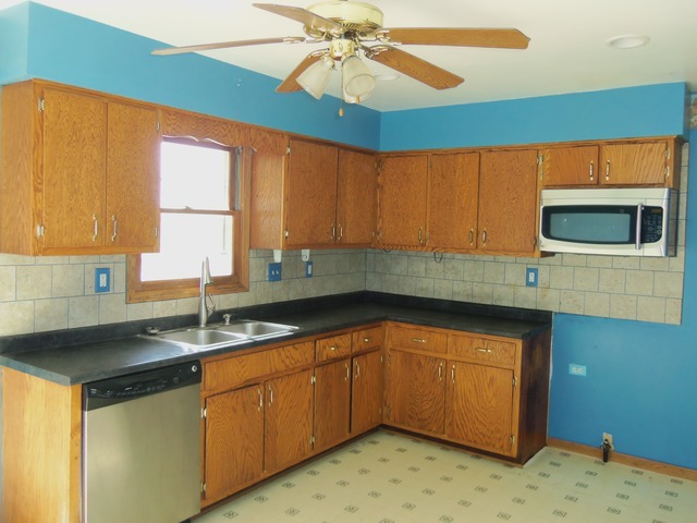 7024 Chicago Rd, Minooka, IL 60447 photo 7