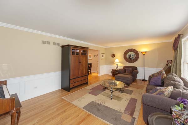 1745 Central Ave, Deerfield, IL 60015 photo 4