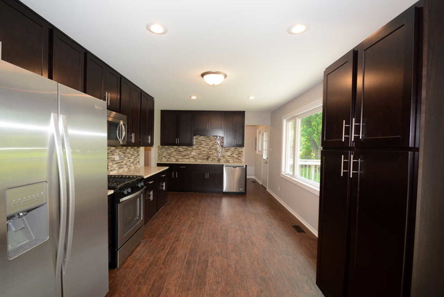 525 Colgate Ct, Hoffman Estates, IL 60169 photo 8