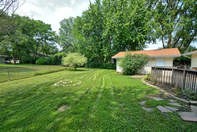 525 Colgate Ct, Hoffman Estates, IL 60169 photo 19