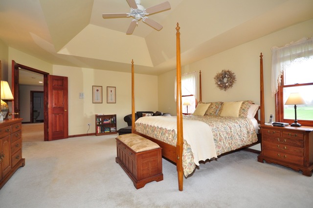 40 W708 Willowbrook Dr, Saint Charles, IL 60175 photo 14