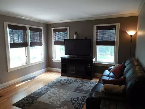 720 E Center St, Ottawa, IL 61350 photo 3