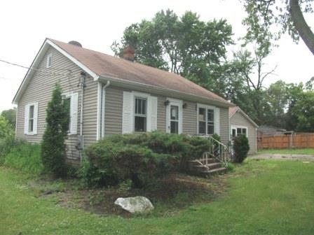 3765 University Ave, Gurnee, IL 60031 photo 1