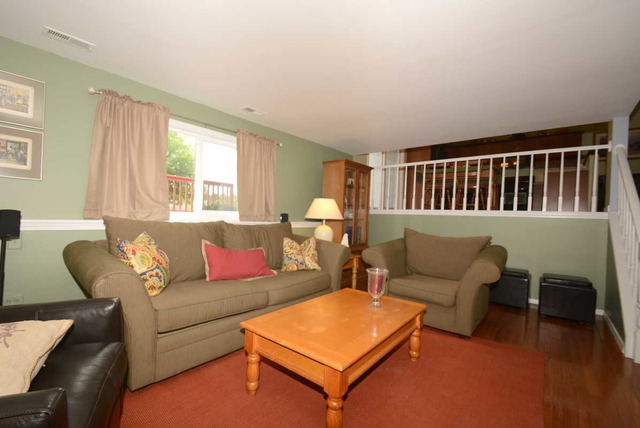 335 Pearson Cir, Naperville, IL 60563 photo 8