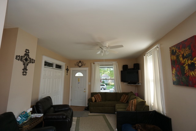 658 Slade Ave, Elgin, IL 60120 photo 9