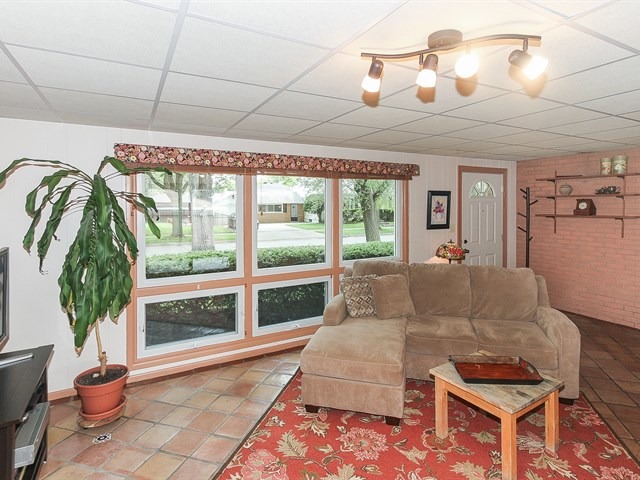 706 E Maple St, Lombard, IL 60148 photo 13
