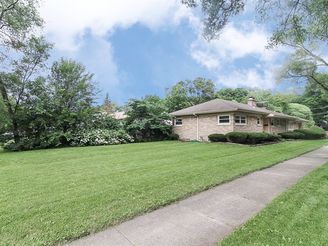706 E Maple St, Lombard, IL 60148 photo 1