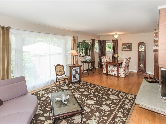 706 E Maple St, Lombard, IL 60148 photo 6