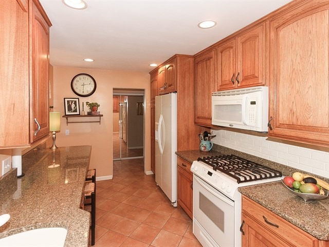 706 E Maple St, Lombard, IL 60148 photo 10